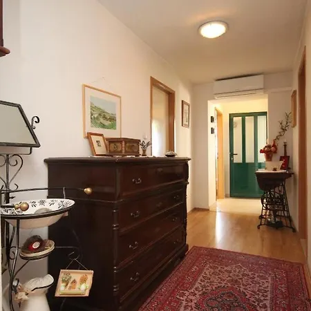6901a Apartament